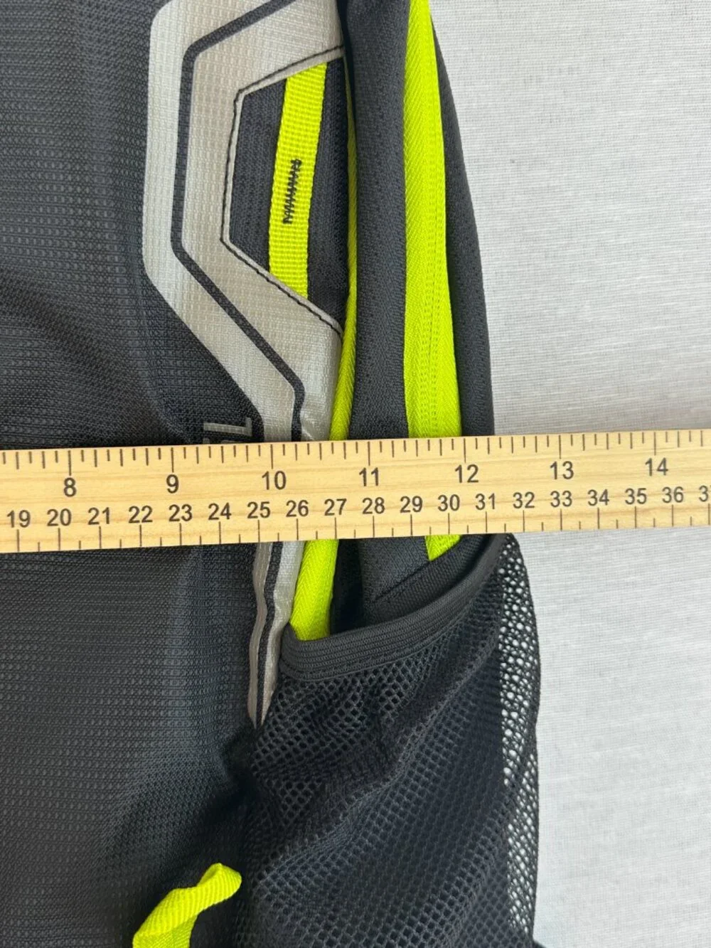 ULINE EDGE BLACK NEON GREEN 25L DAYPACK/BACKPAK ZIP POCKETS TEAR RESISTANT NEW